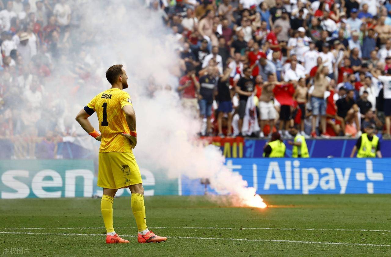 西甲球员工资排名前二十曝光!皇马11人巴萨7人!姆巴佩每周469万